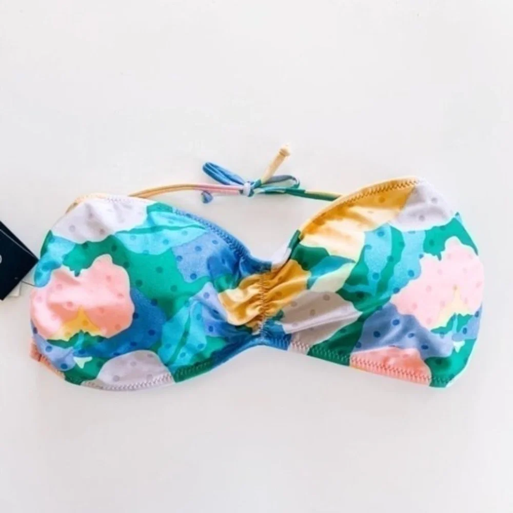 Volcom NWT Growing on Bandeau Bikini Swim Top - Picture 1 of 3